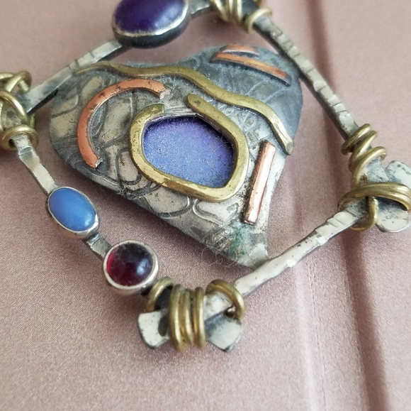 Artistic Brooch - Picture 4 of 8